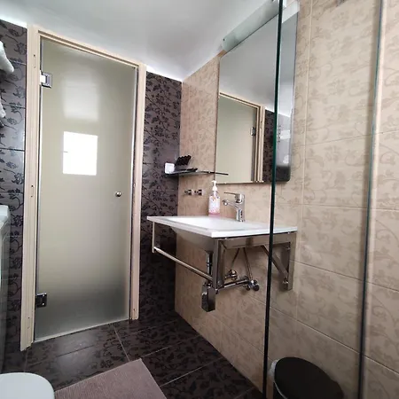 35 Apartment *